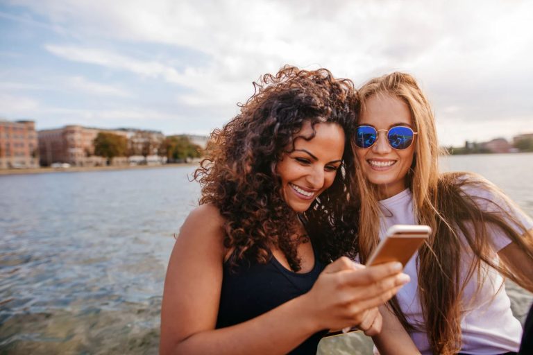 How to Make Friends as an Adult — and Keep Them